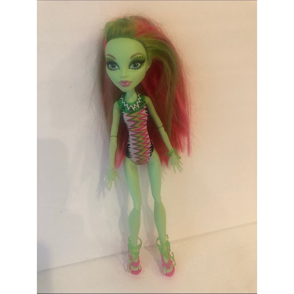 Monster High Swim Class Venus McFlytrap Doll